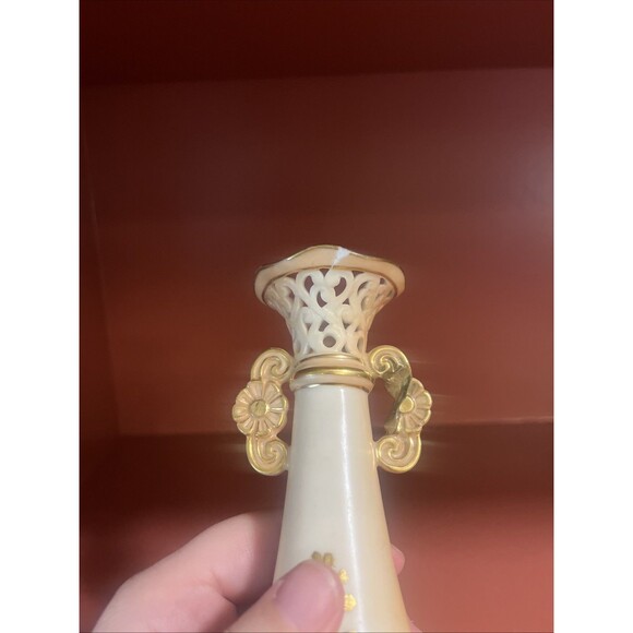 Antique Locke & Co Worcester Hand Painted Vase Floral Double Handle Gilded READ - Picture 6 of 8